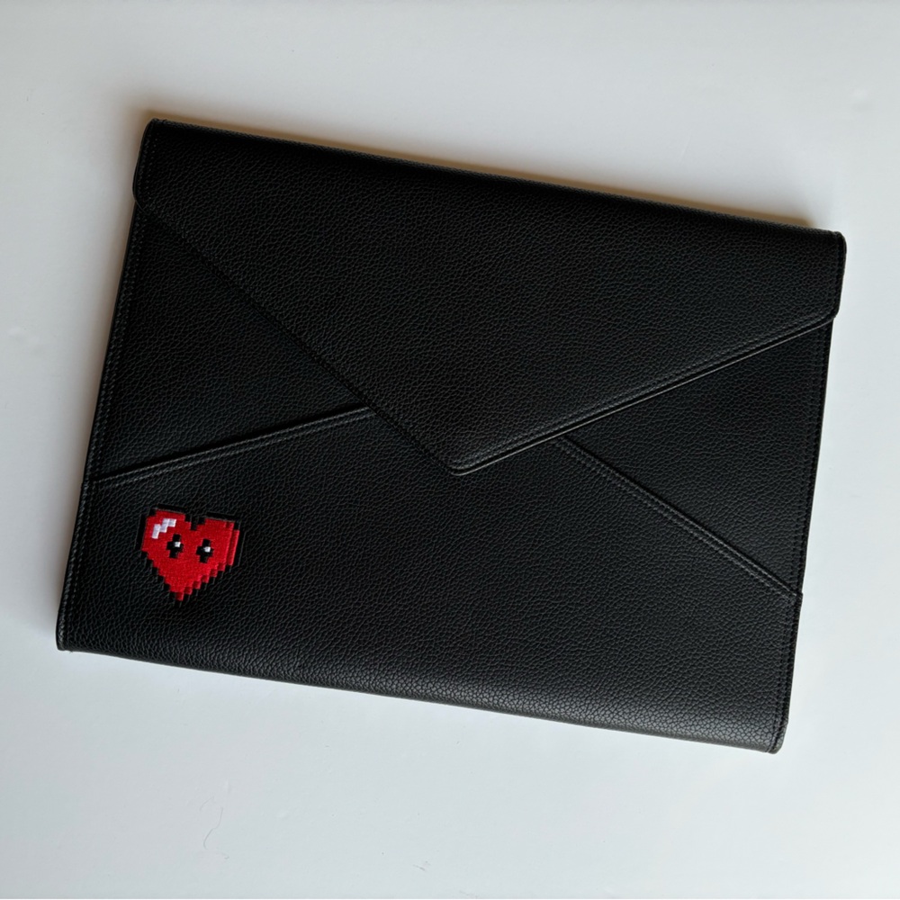 Sonix Laptop Clutch 15”